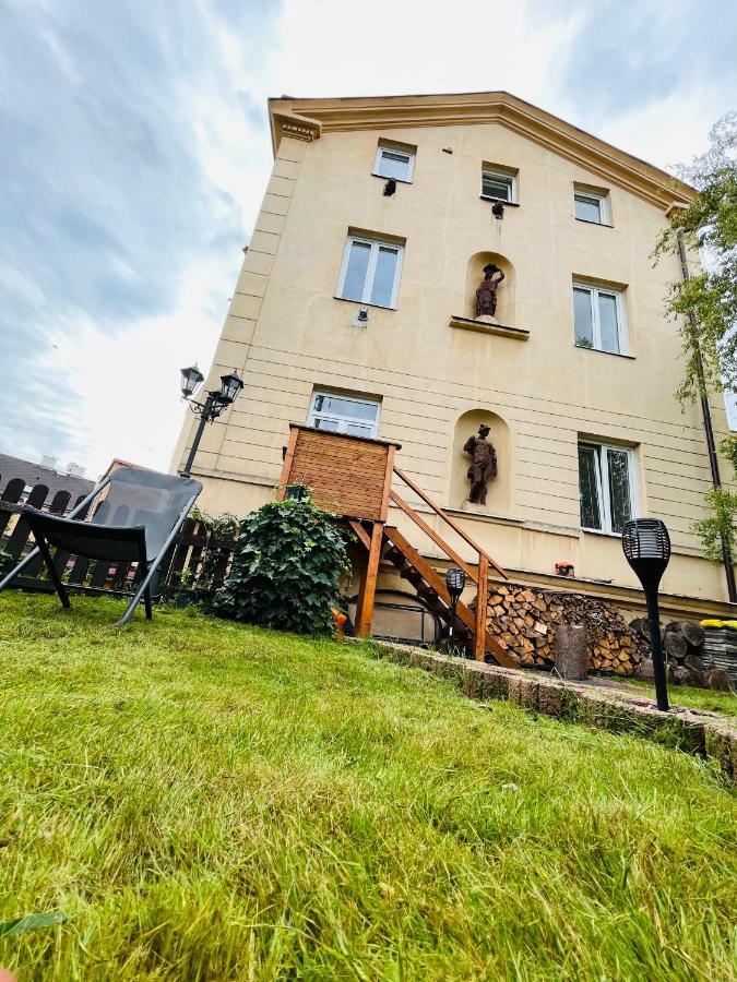 Apartma Luxura Дечин Екстериор снимка