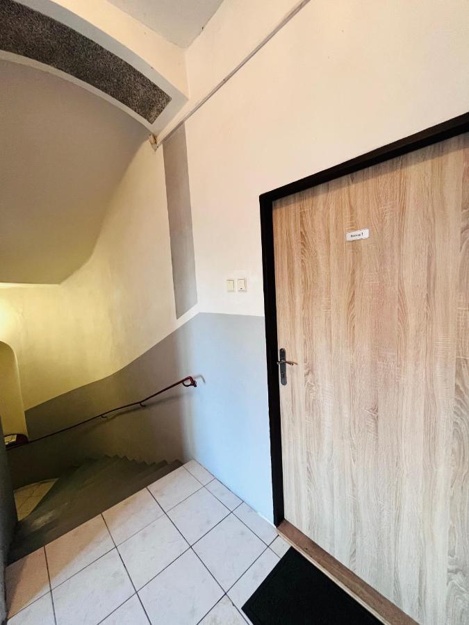 Apartma Luxura Дечин Екстериор снимка