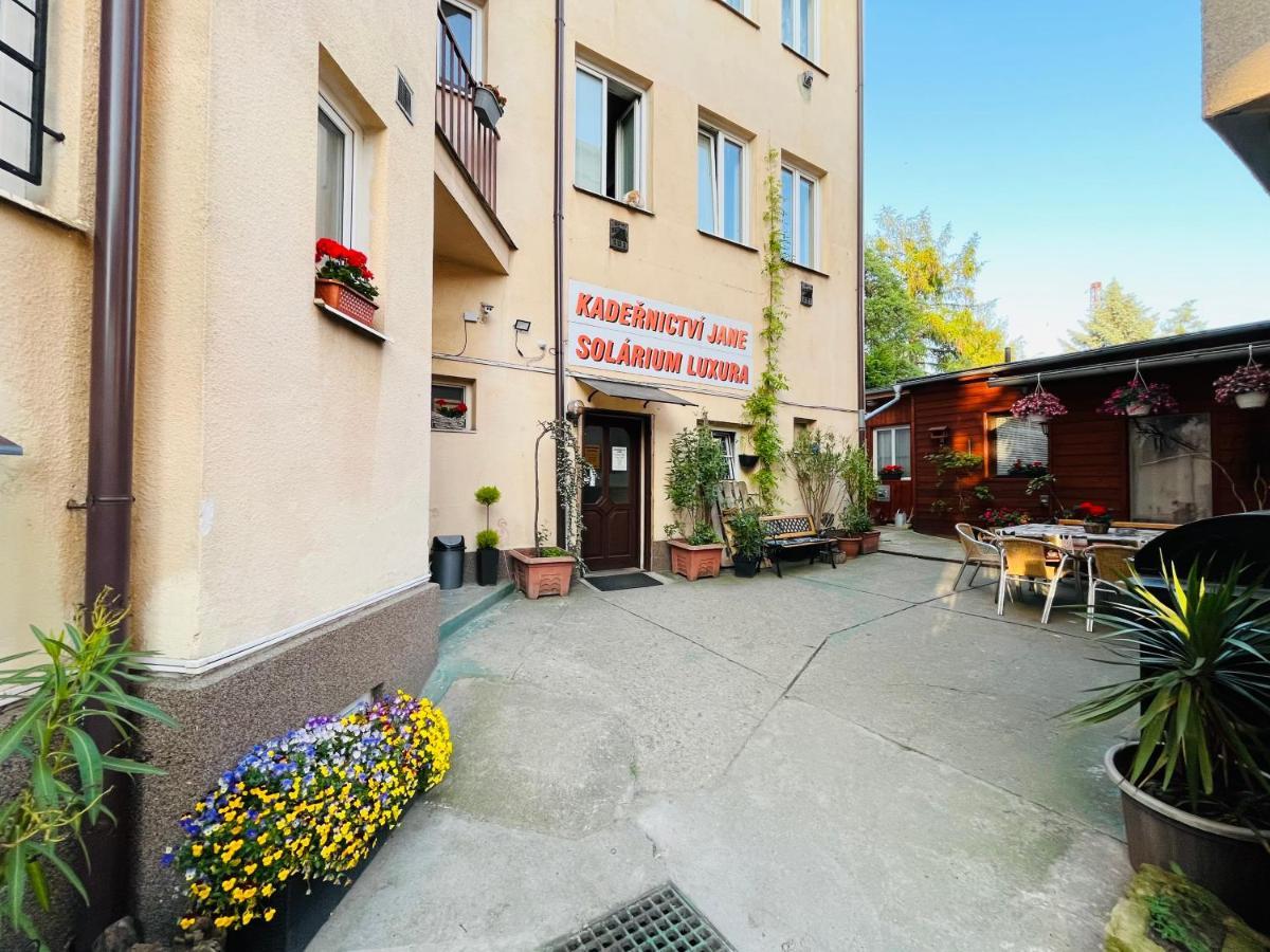 Apartma Luxura Дечин Екстериор снимка
