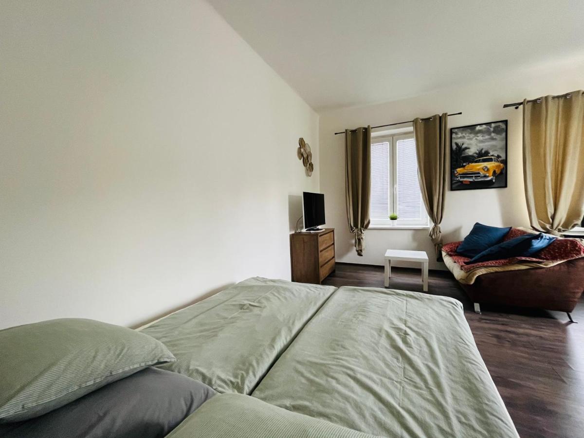 Apartma Luxura Дечин Екстериор снимка