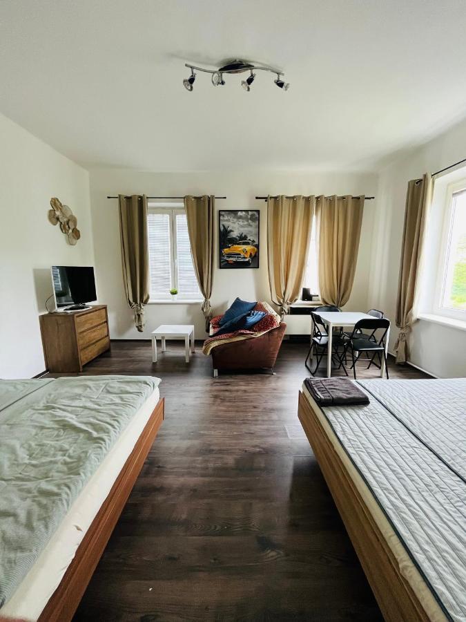 Apartma Luxura Дечин Екстериор снимка