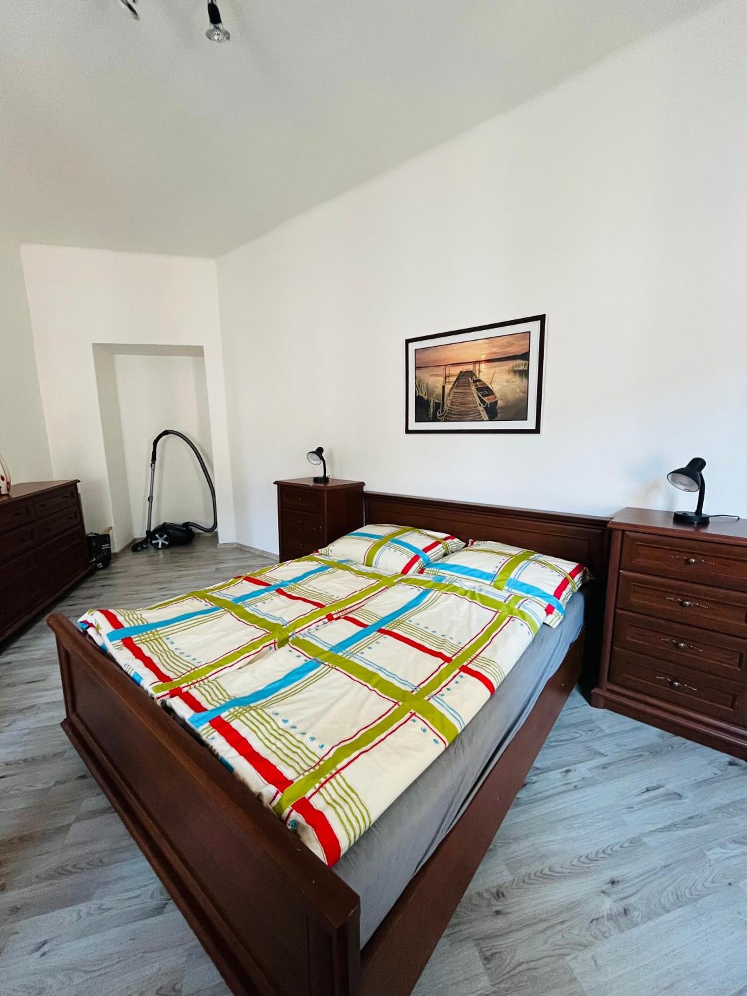 Apartma Luxura Дечин Екстериор снимка