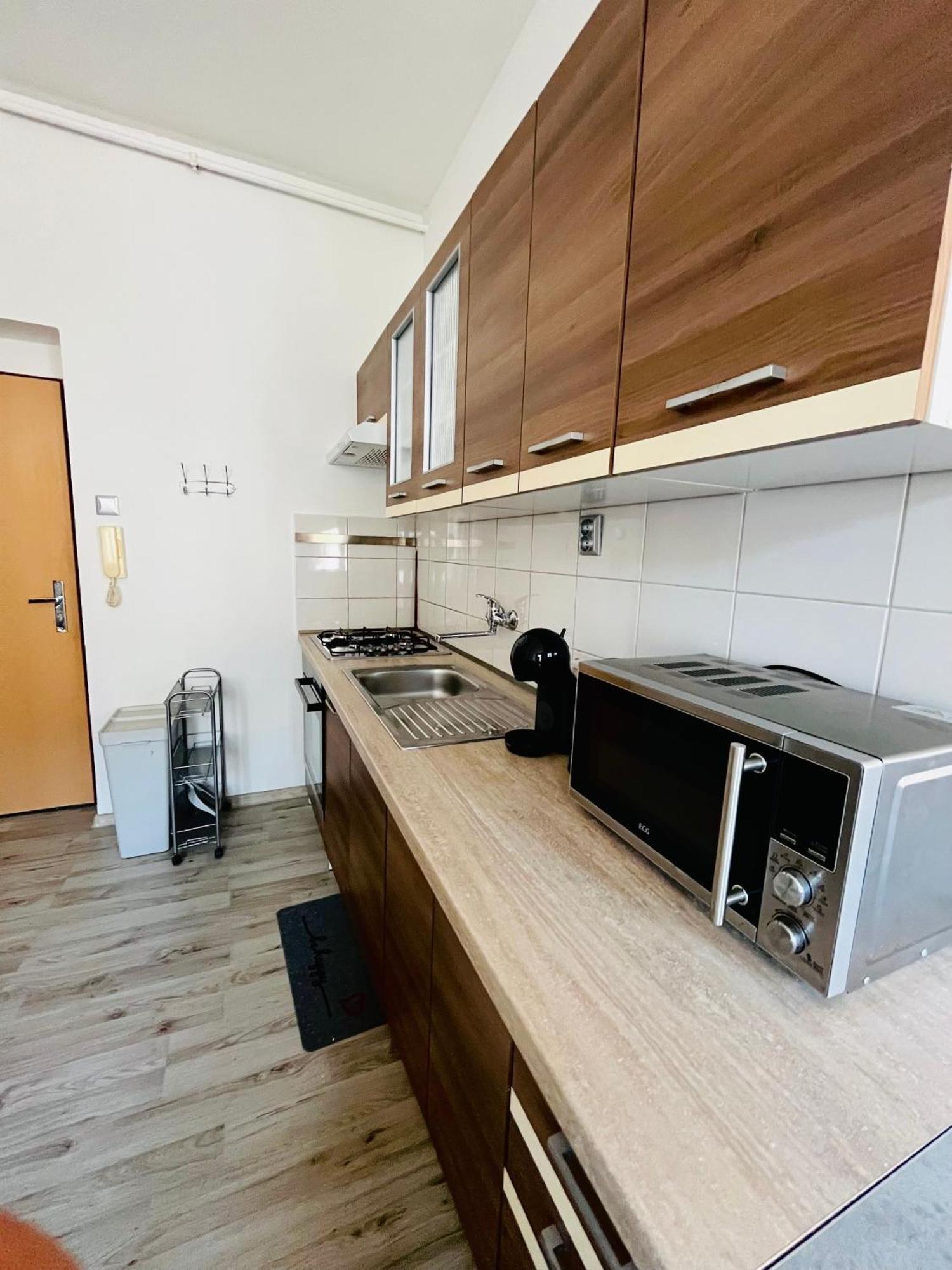 Apartma Luxura Дечин Екстериор снимка