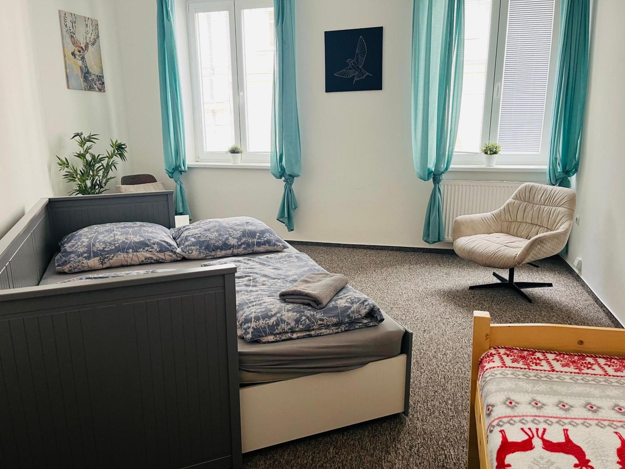 Apartma Luxura Дечин Екстериор снимка