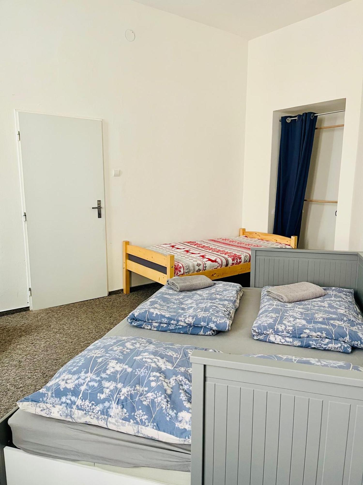 Apartma Luxura Дечин Екстериор снимка